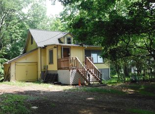 24 Holland Brook Rd, White House Station, NJ 08889