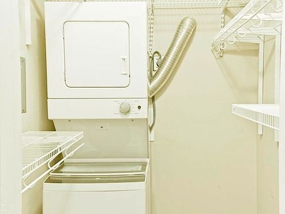 4th image of 7700 Meadow Rd APT 215