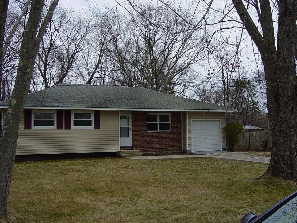 2nd image of 2335 Cedar Ave