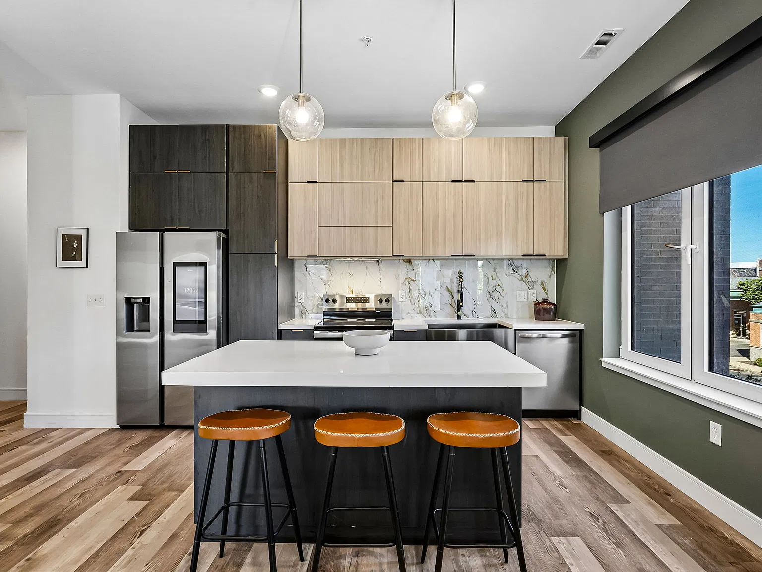 Hudson — Photo 1