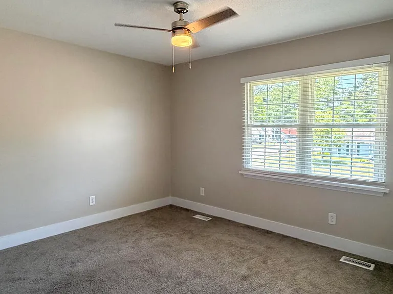 220 Branchwood Dr — Photo 13