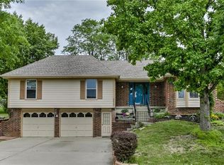 5010 NW 85th St, Kansas City, MO 64154
