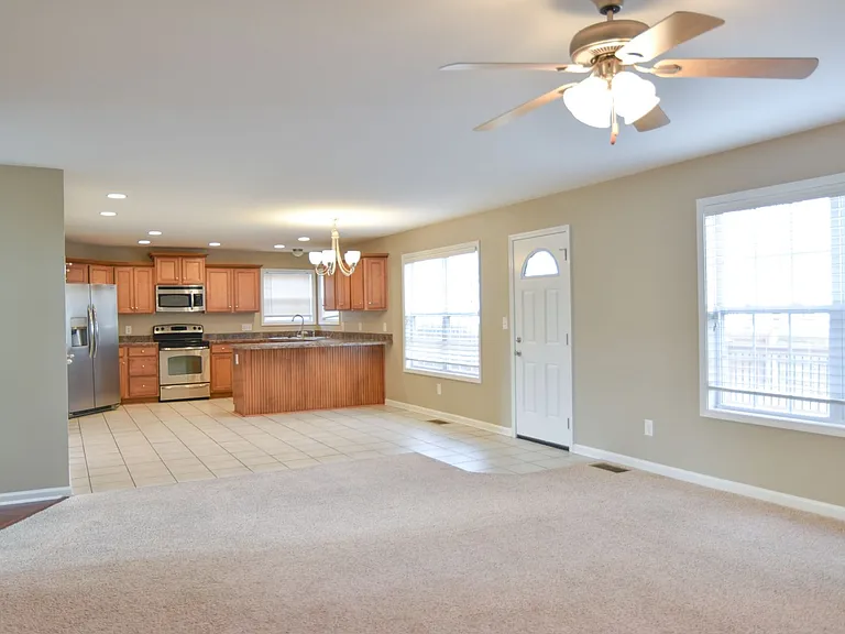 3361 Melissa Ln — Photo 5