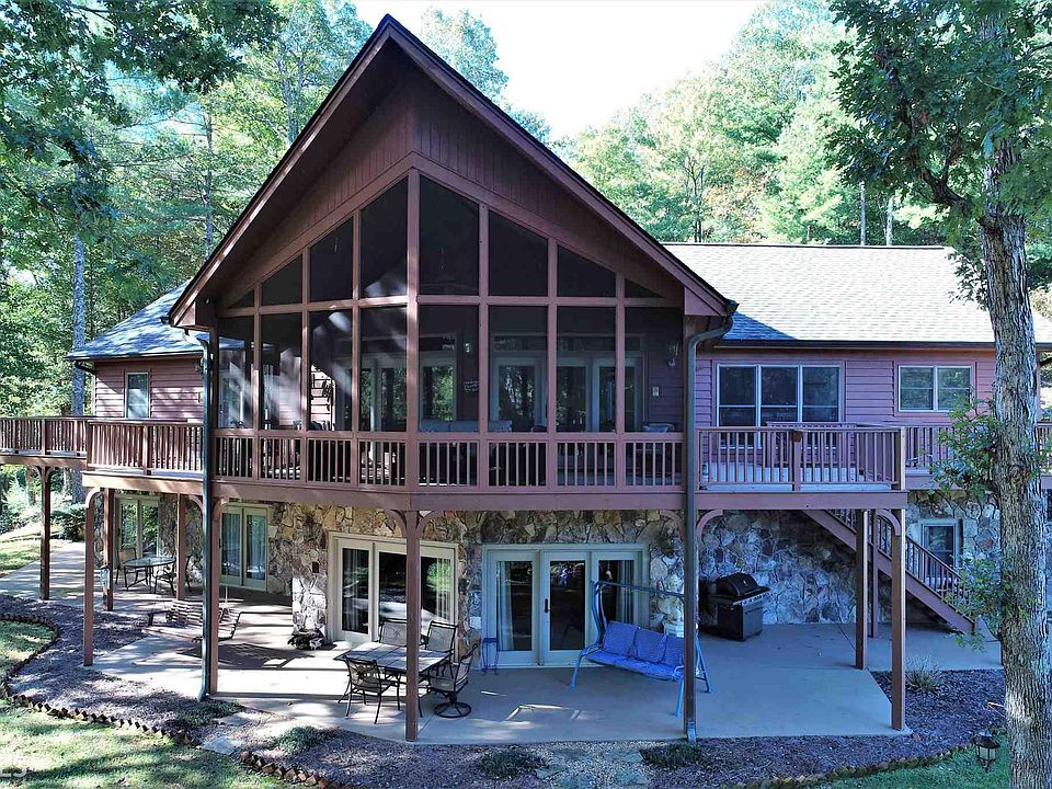 1st image of 29 Mill Creek Trl