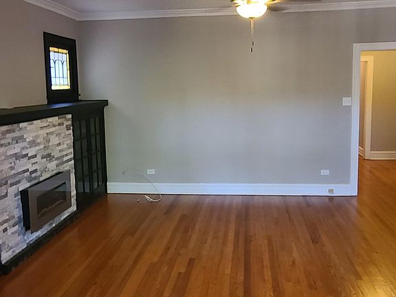 4th image of 4864 N Talman Ave #2