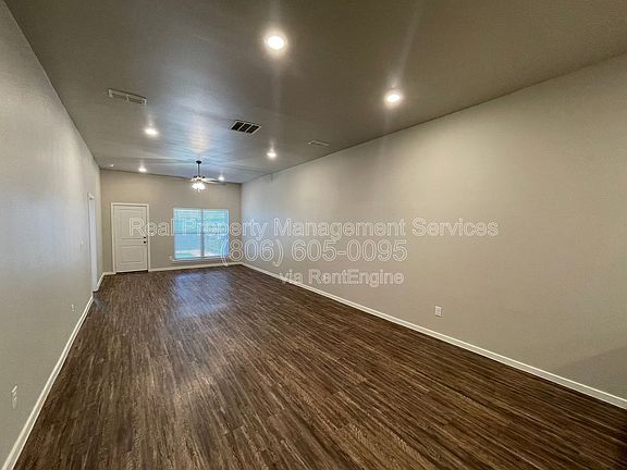 3rd image of 2108 Langford Ave #A