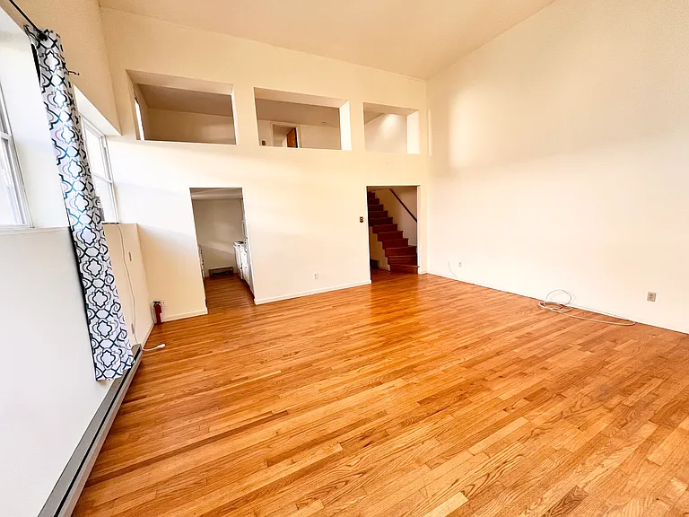 287 Saint John St #4 — Photo 3