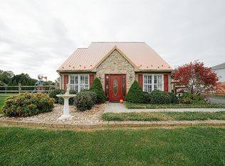 435 Crestside Dr, Evington, VA 24550