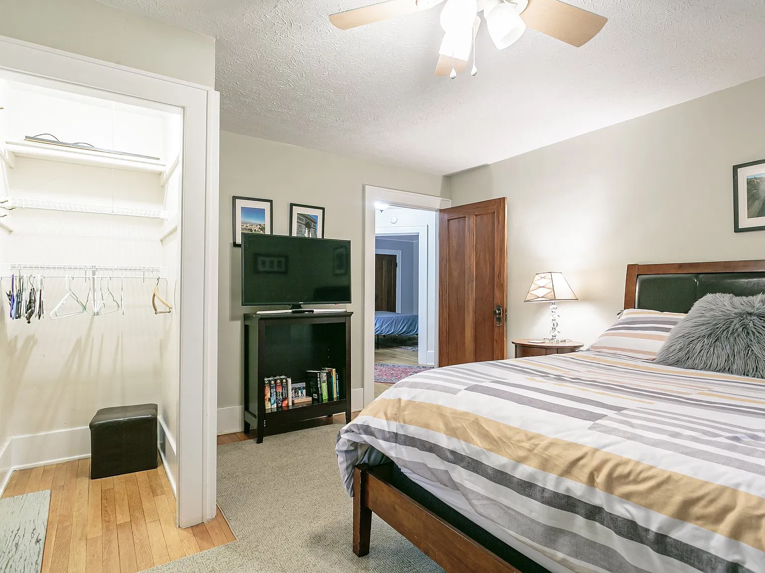 4 bed, 1.5 bath, 2000 sqft, $4,600 — Photo 3