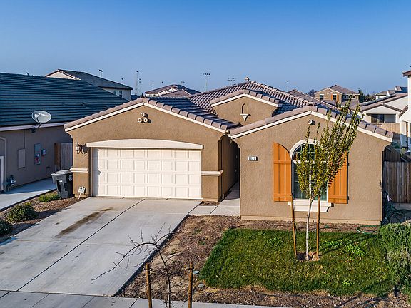 3rd image of 1020 W Sedona Ave