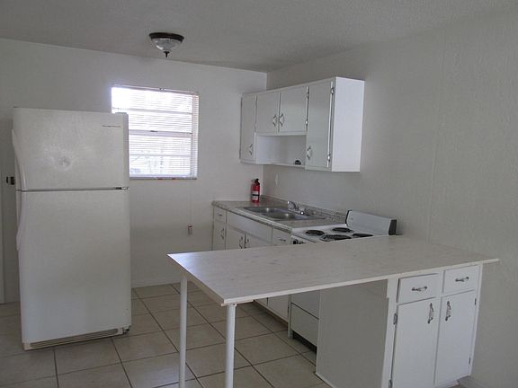 5th image of 309 Charles St APT B
