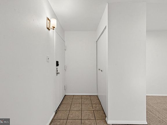 5th image of 5101 Maris Ave APT 401