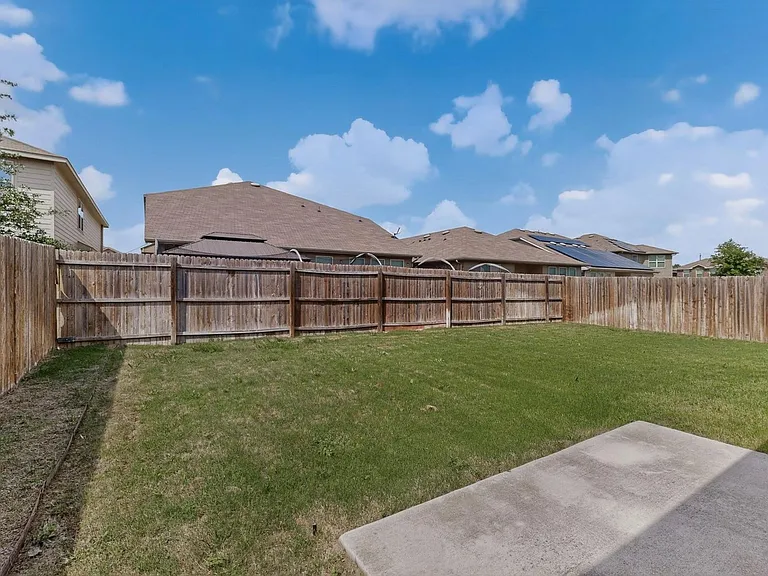6212 Topsail Dr — Photo 26