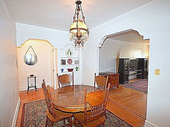 4th image of 3444 82nd St APT 6B