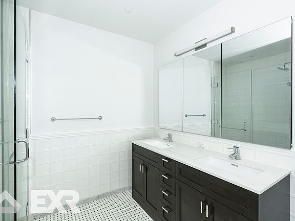 3rd image of 152-09 88th Ave #744