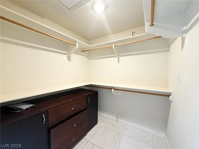8521 Heather Downs Dr — Photo 11