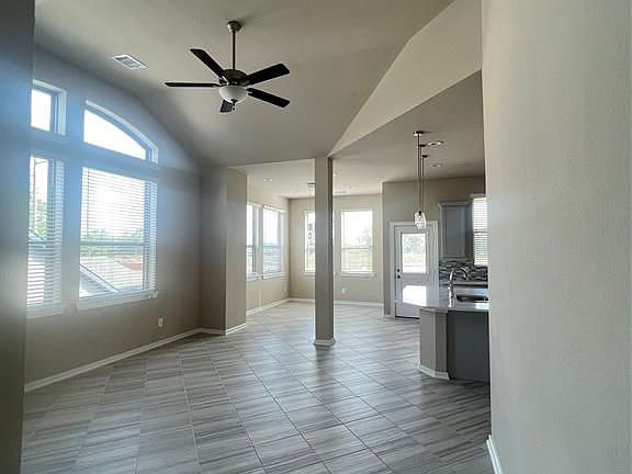 4th image of 9446 Starlight Oak Dr