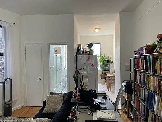 Rented by Friedman Roth Realty | media 17