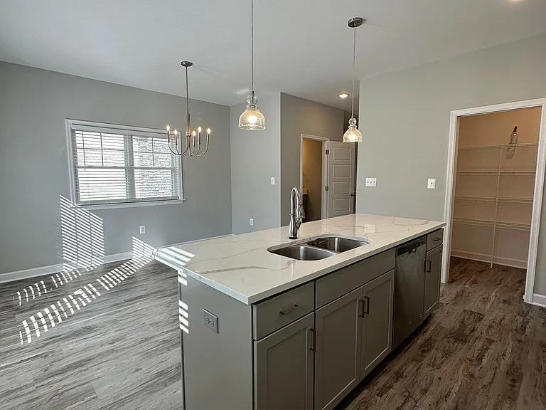 2832 Belgian Dr — Photo 24