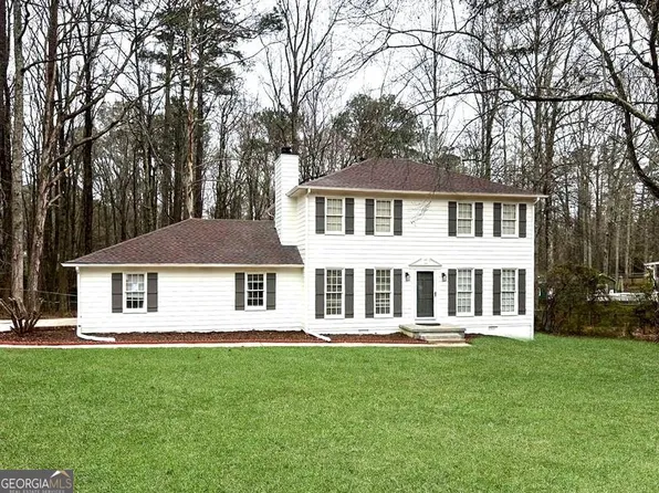 470 Hillsdale Dr, Fayetteville, GA 30214