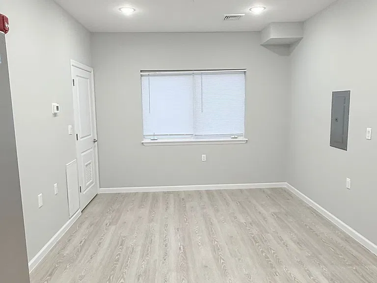 115-117 Hamilton Ave #203 — Photo 3