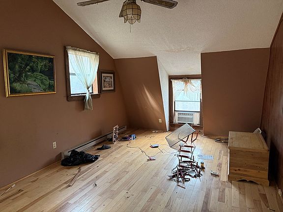 14th image of this home