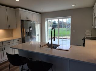 247 W Main St #E, Wales, WI 53183