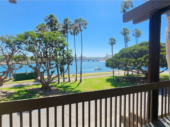 5216 Marina Pacifica Dr S, Long Beach, CA 90803