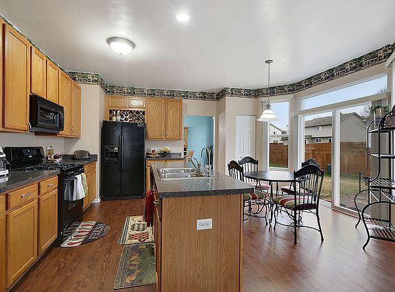 5th image of 5108 Montauk Dr