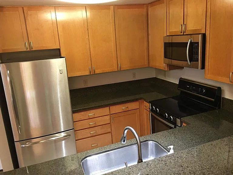 300 Murchison Dr #313 — Photo 8