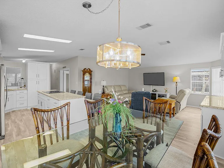 8032 Meadowlark Ln — Photo 14