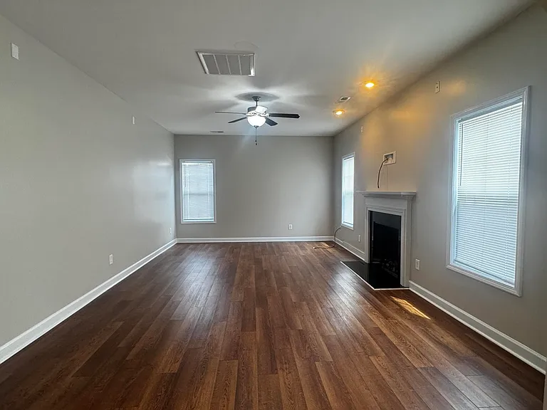 105 Long Pond Dr — Photo 7