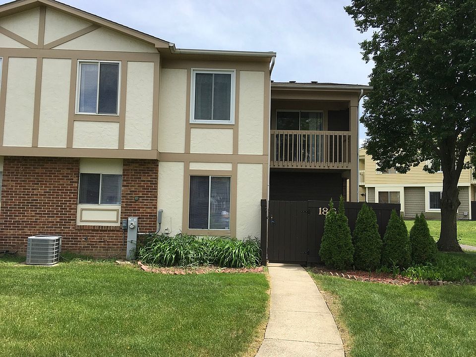 1st image of 18 Fernwood Dr #G