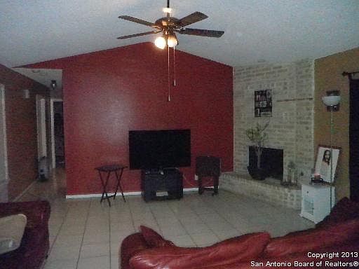 4th image of 3123 MEADOW CREEK ST