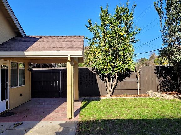 2nd image of 721 Inglewood Dr