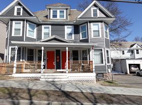 36 S Union St