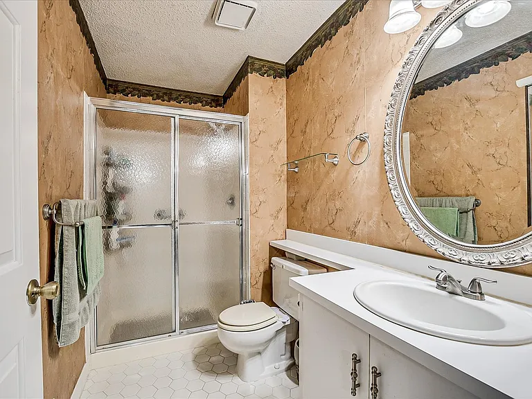 59 Taylor Dr — Photo 5