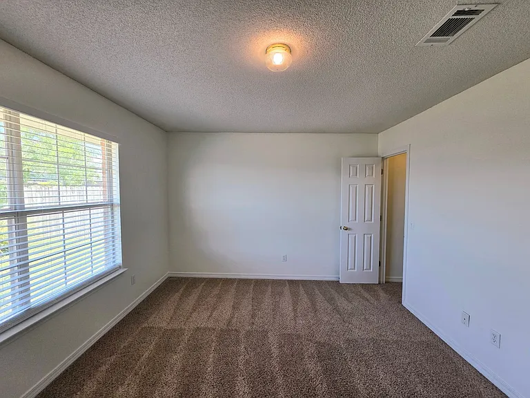 4300 Frasier Ln — Photo 15