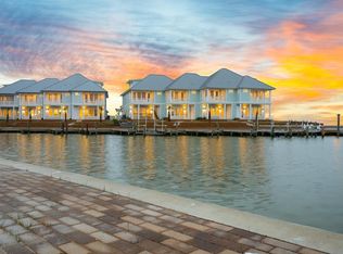 292 Reserve Ln #202, Rockport, TX 78382