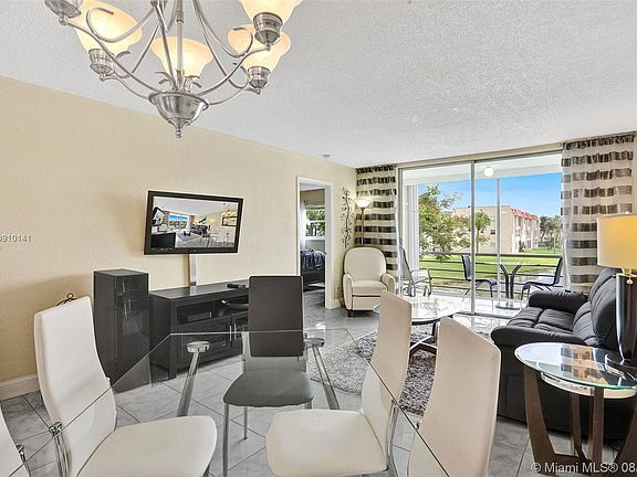 3rd image of 2900 W Sunrise Lakes Dr #201