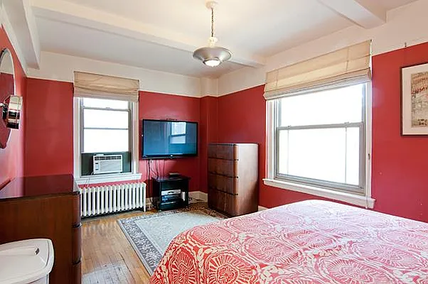 Sold by Prime Manhattan | media 15