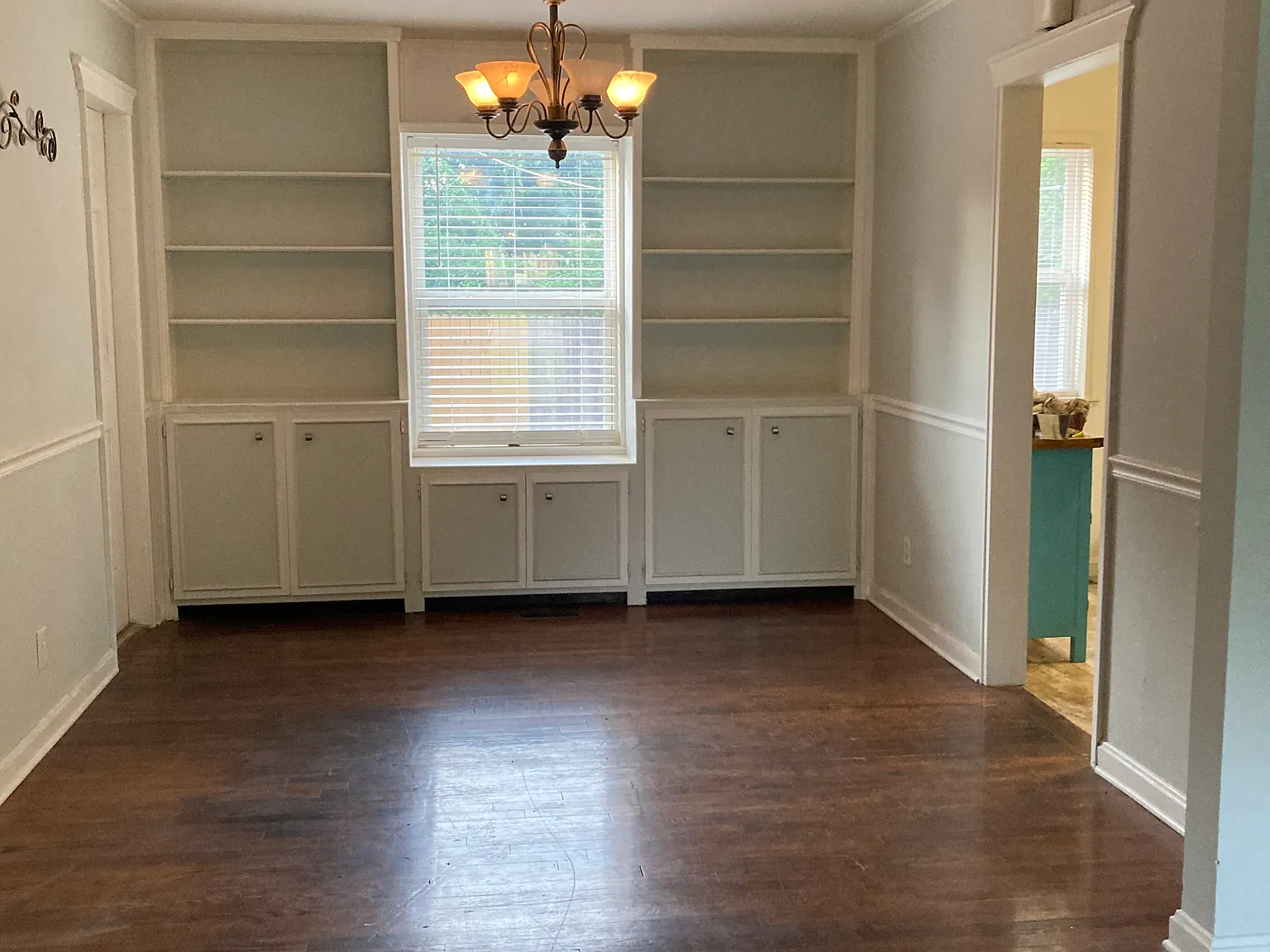 2 bed, 950 sqft, $1,250 — Photo 2