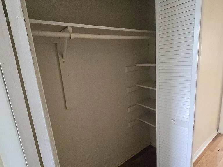 3206 Ellwood Ave #C — Photo 10