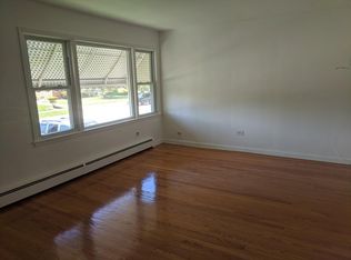 1533 Homestead Rd APT 1, La Grange Park, IL 60526