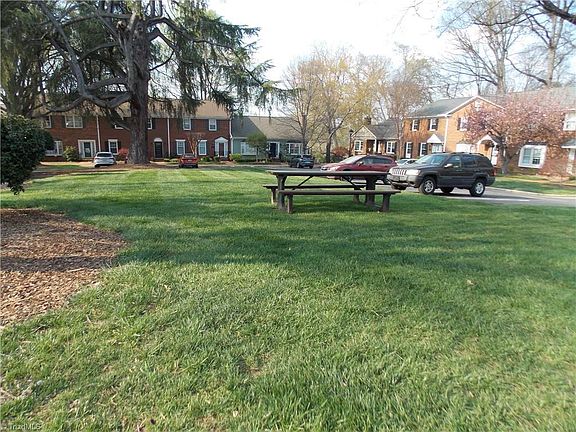 4th image of 516 Lindley Rd