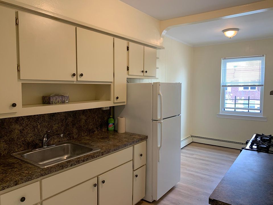 2nd image of 4744 215th St Floor 3