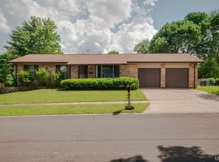 10524 Boylston Dr, Saint Ann, MO
