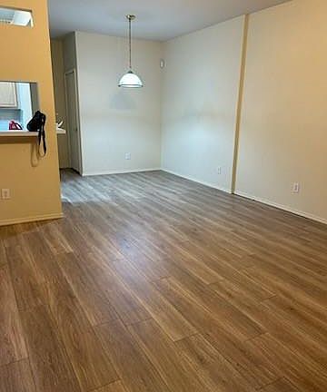 5th image of 3924 Pickett Pl