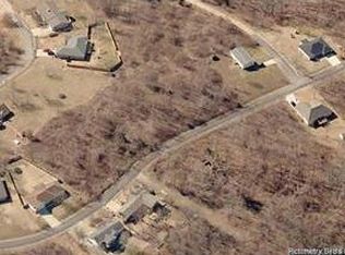 Bollington Dr, Bella vista, AR 72715