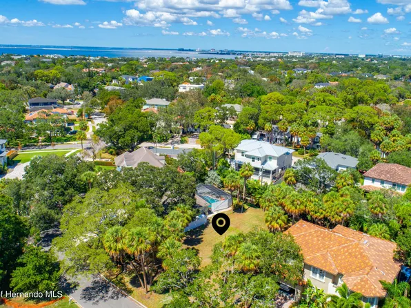 4625 W Lamb Ave, Tampa, FL 33629